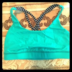 LULULEMON teal sports bra