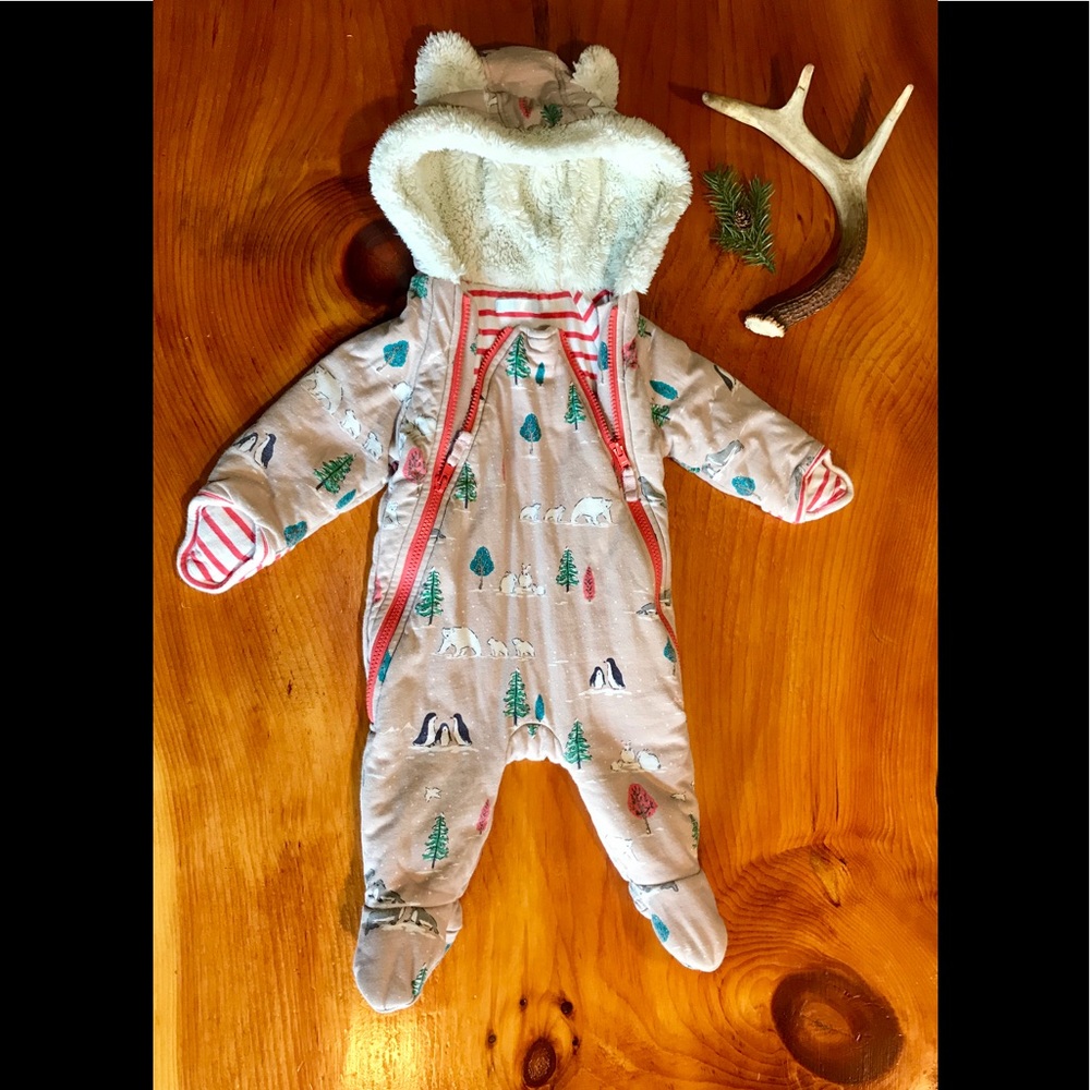 Baby Boden bunting suit