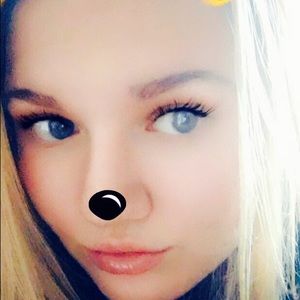 Meet your Posher, Alisha