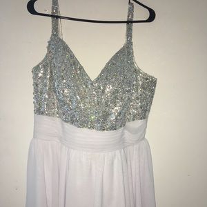 Jeweled top white chiffon dress