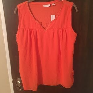 Sleeveless blouse
