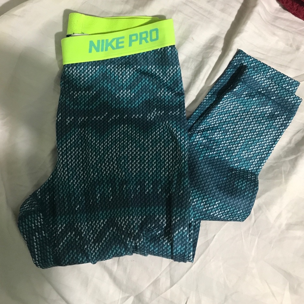 Nike pro leggings