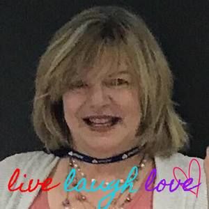 Meet your Posher, Lori