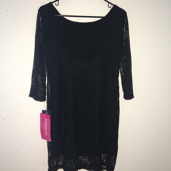 Black mini dress - Picture 2 of 3