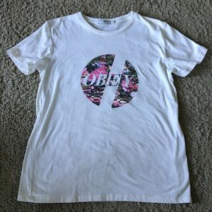 Obey tshirt