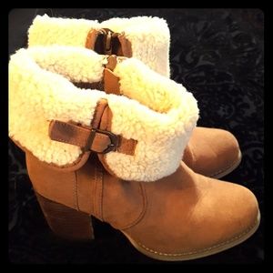 Faux fur suede boots