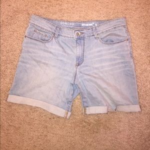 Cute boyfriend jean shorts