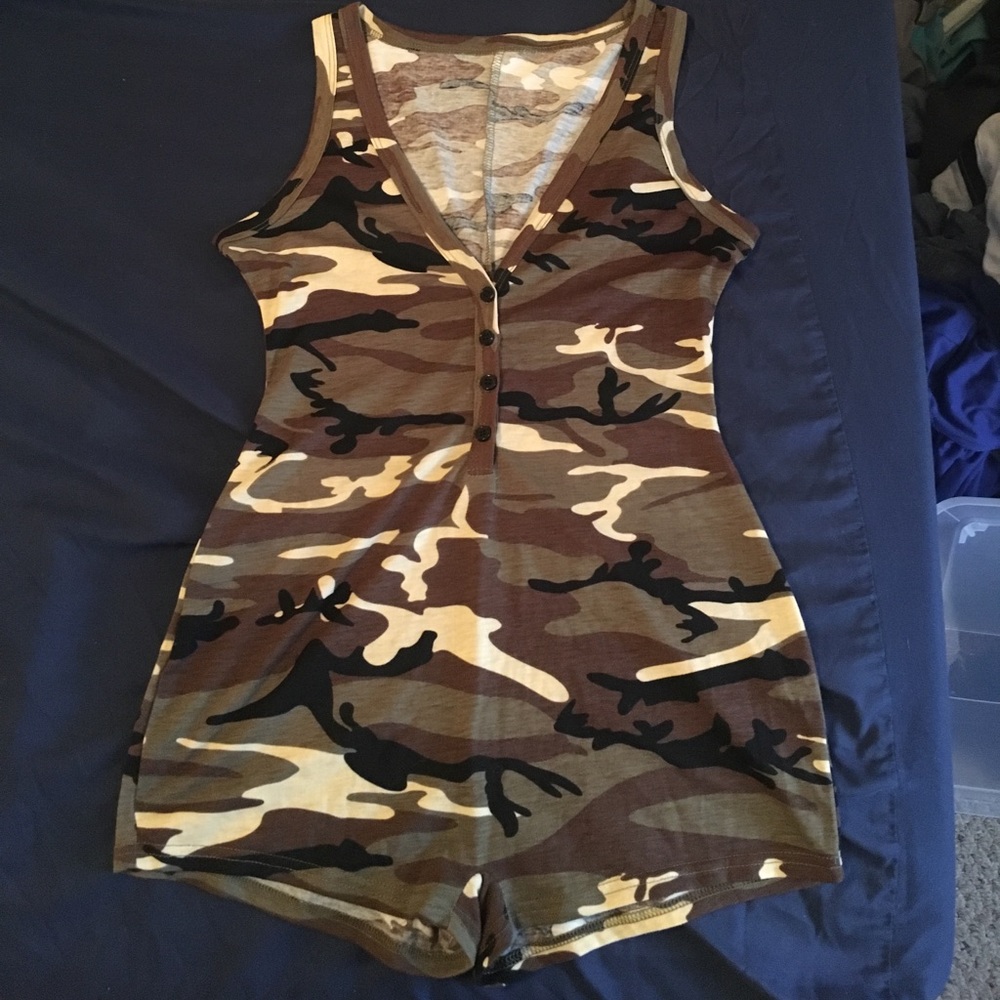 Camo shorts body suit