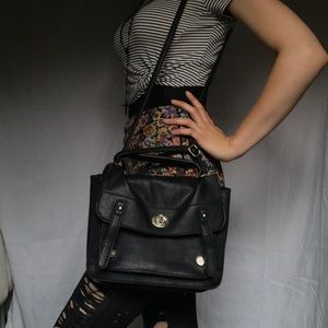 Vintage Black Faux Leather Crossbody Buckle bag