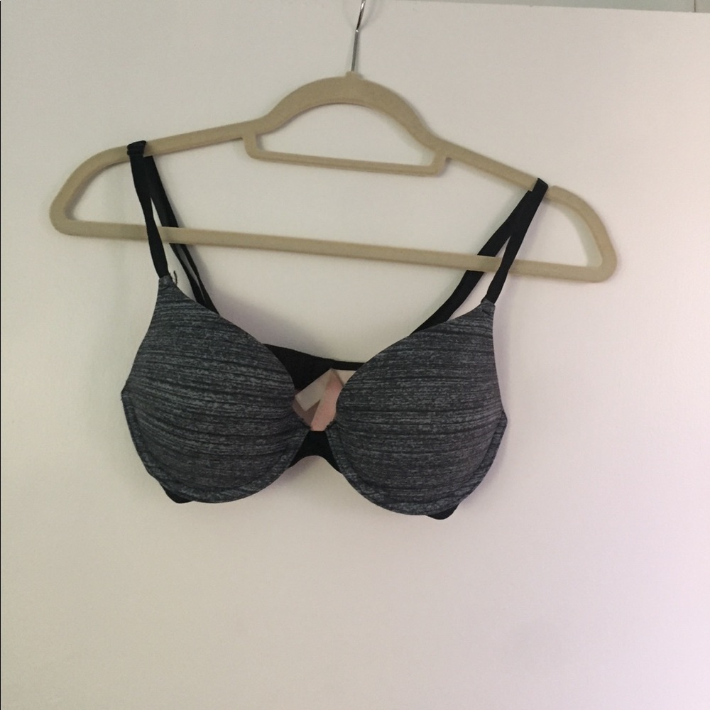 PINK wear everywhere push-up bra