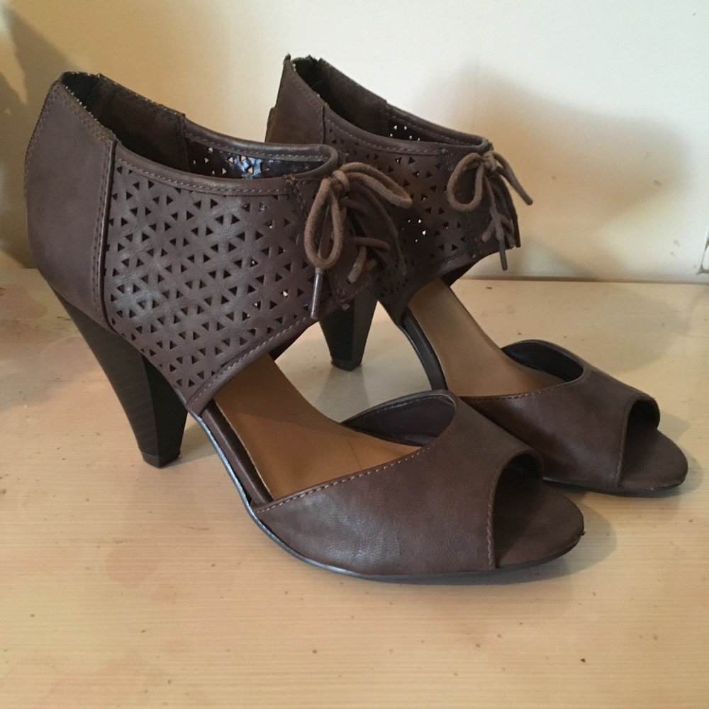 Brown "heels"