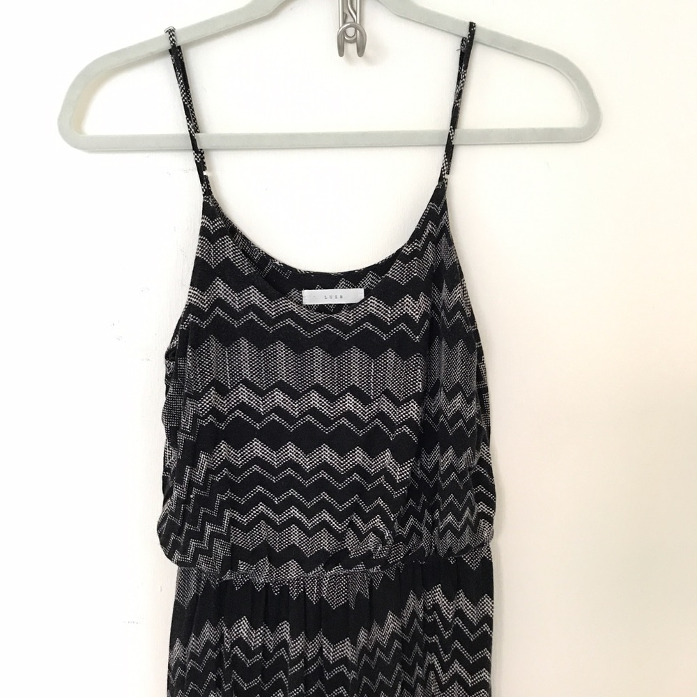 Nordstrom - Lush brand Maxi dress. size Small.