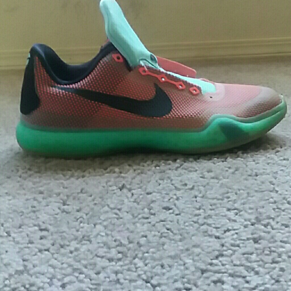 kobe easter 10s