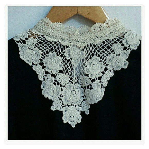 *Midnight Poetry Blouse - Picture 4 of 8