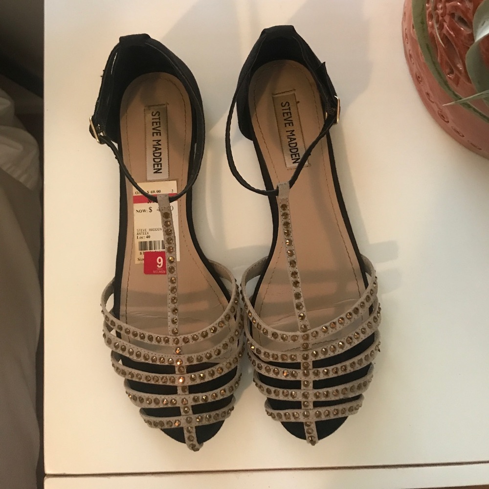T strap headed flat