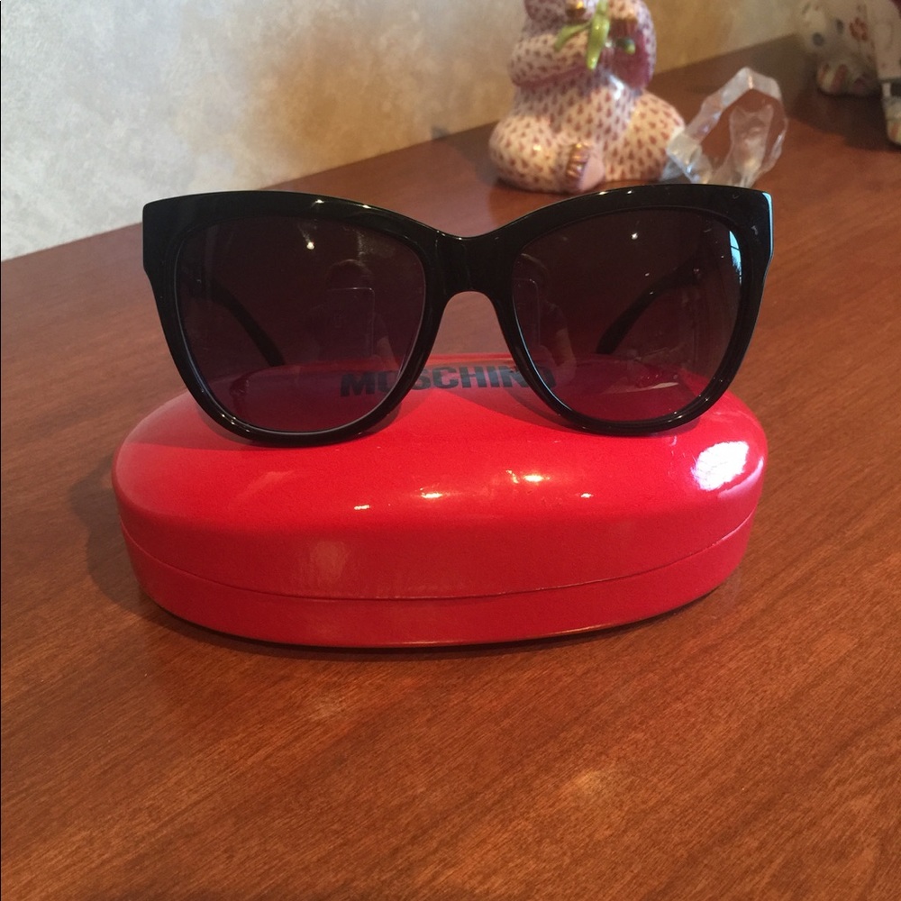 Moschino sunglasses - Picture 3 of 4