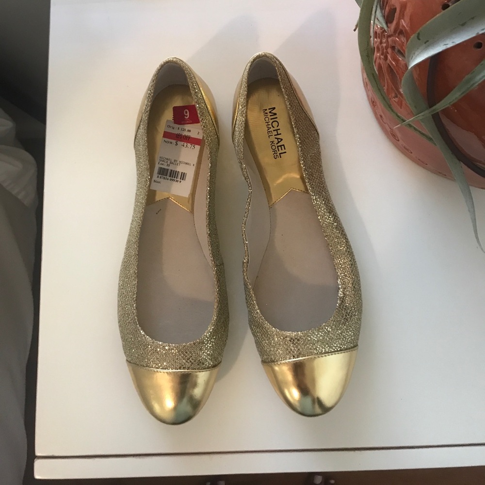 Gold ballet flat