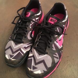 Like NEW Nike Training Dual Fusion TR Shoes!