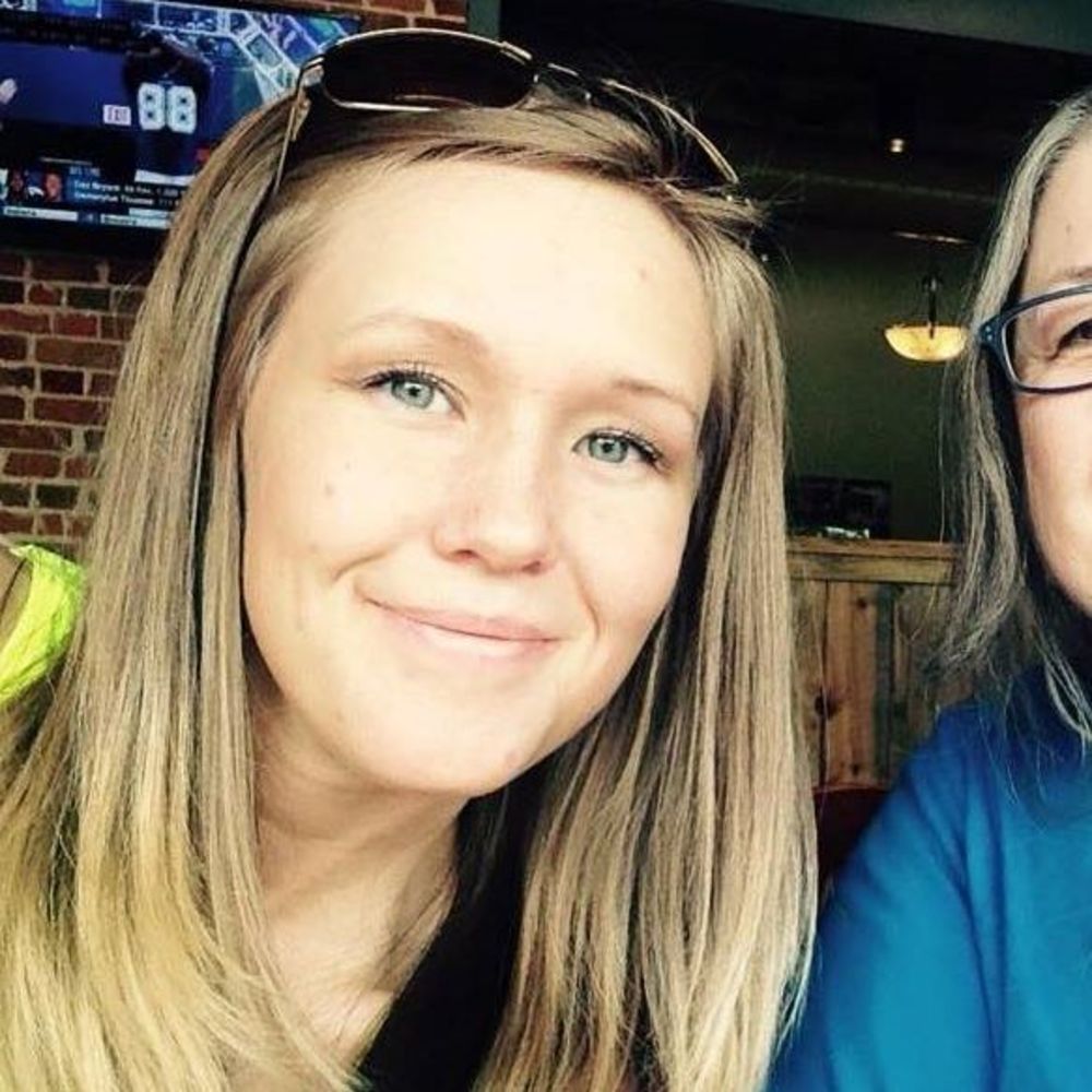 Meet your Posher, Becky