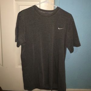 gray men's nike T shirt