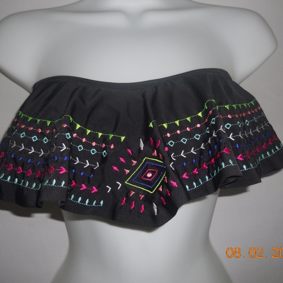 NWT Embroidered Flouncy Boho Bikini - Picture 1 of 4