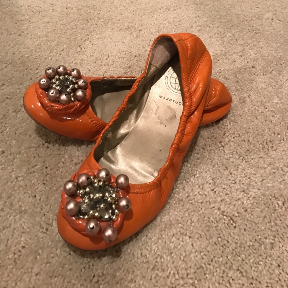 Orange flats!
