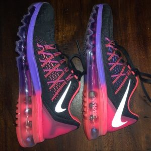 LIKE NEW NIKE AIRMAX!