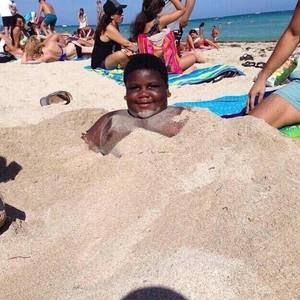 Meet your Posher, Carlos