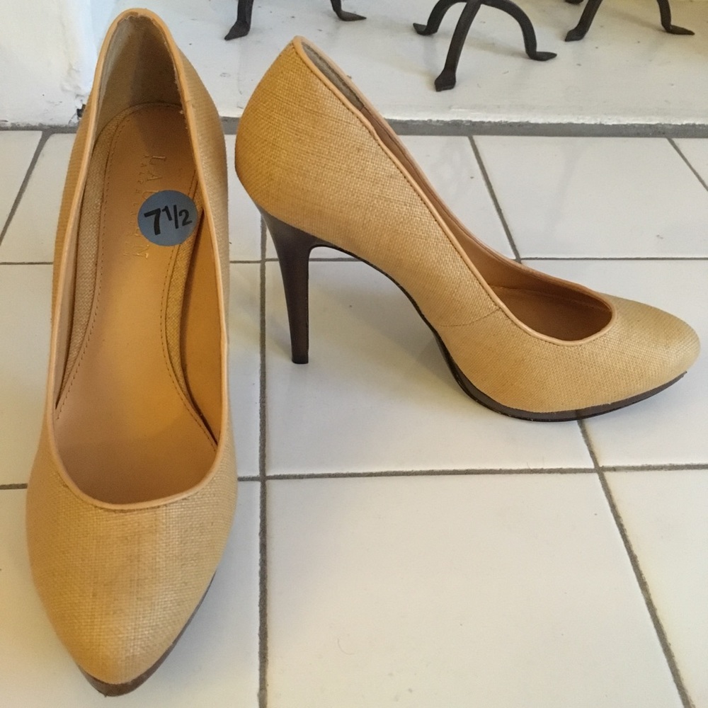 Ralph Lauren Pumps size 71/2