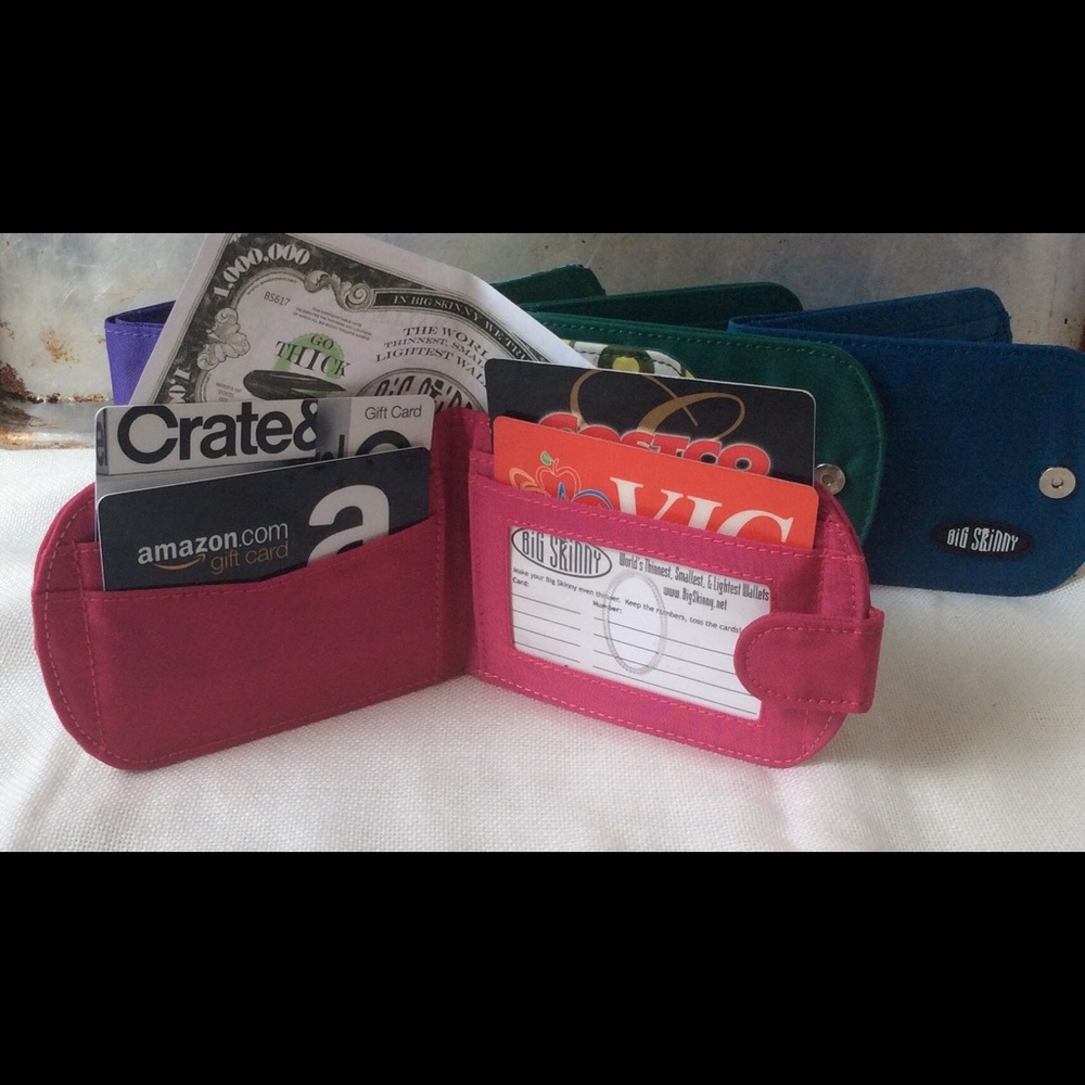 Wallets - Picture 2 of 6