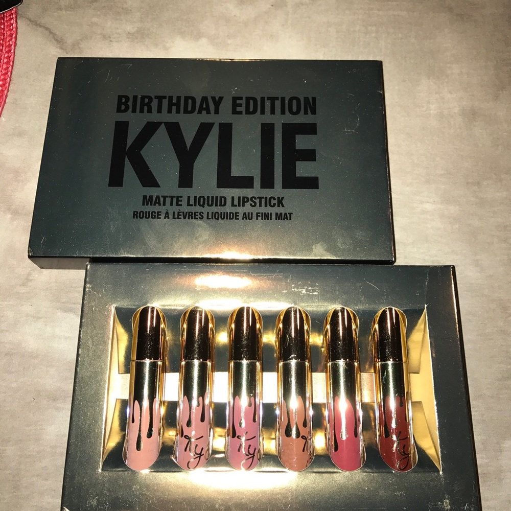 Kylie Birthday Edition Lipstick minis
