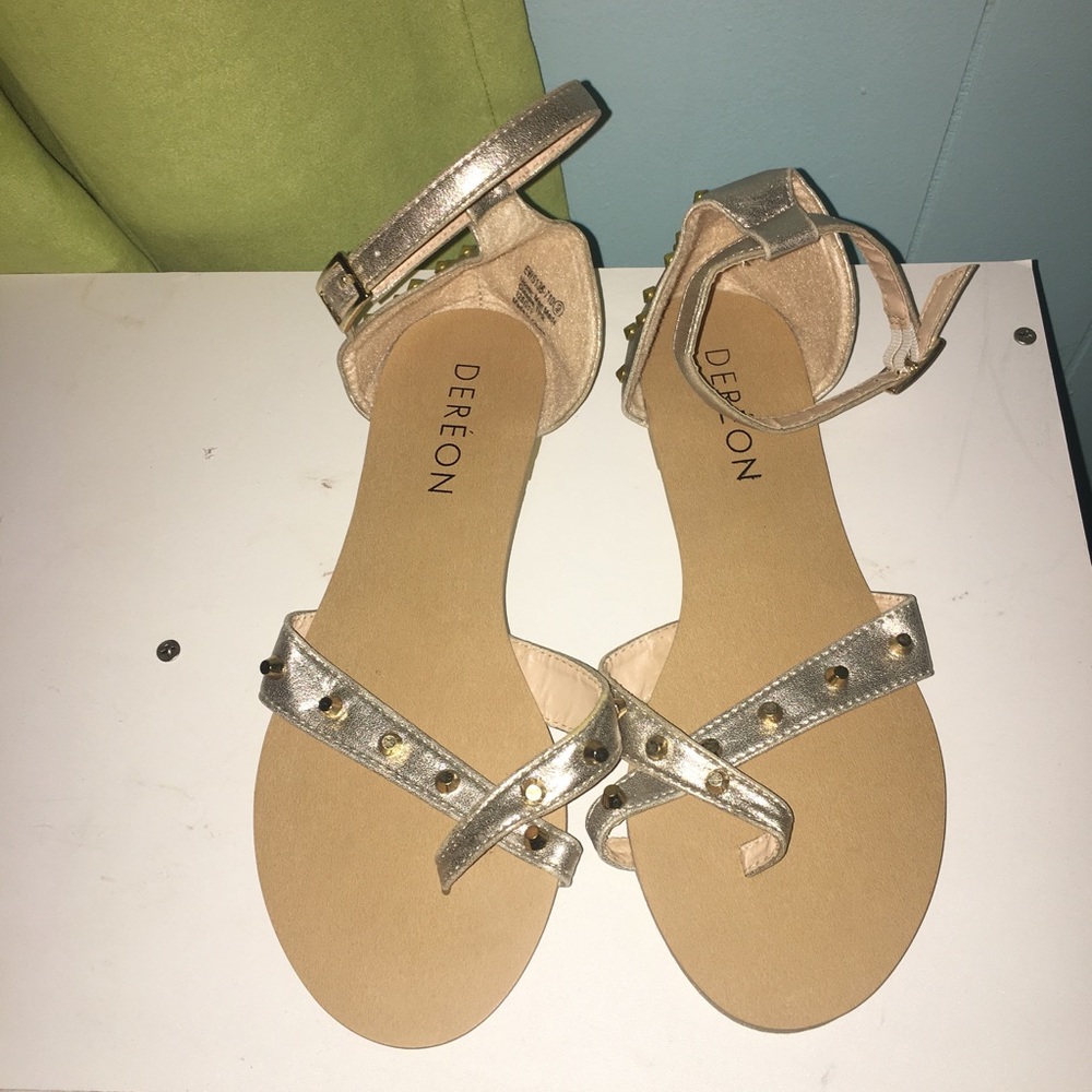Flat Sandals 👡 JustFab