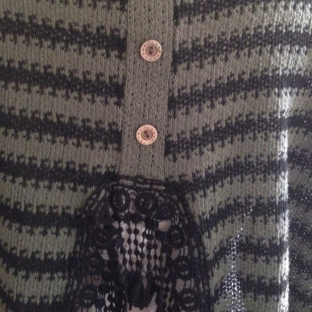 NWOT "Up on the Hillside" striped knit top - Picture 3 of 3