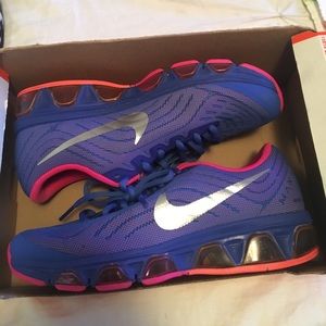 Women's air max tailwind 6