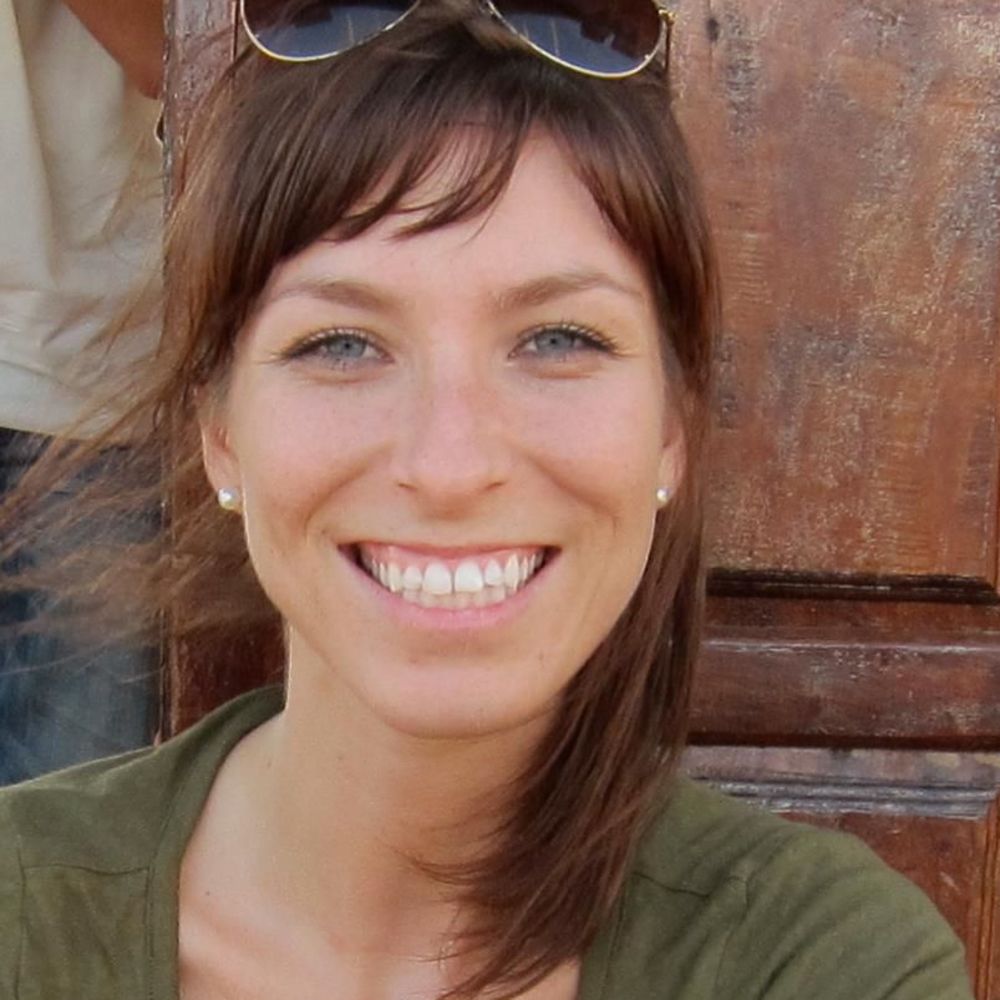 Meet your Posher, Alexis