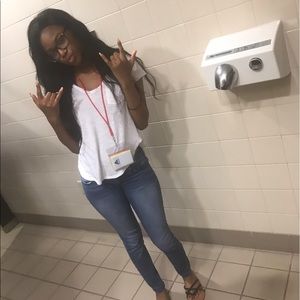 Meet your Posher, Alysia