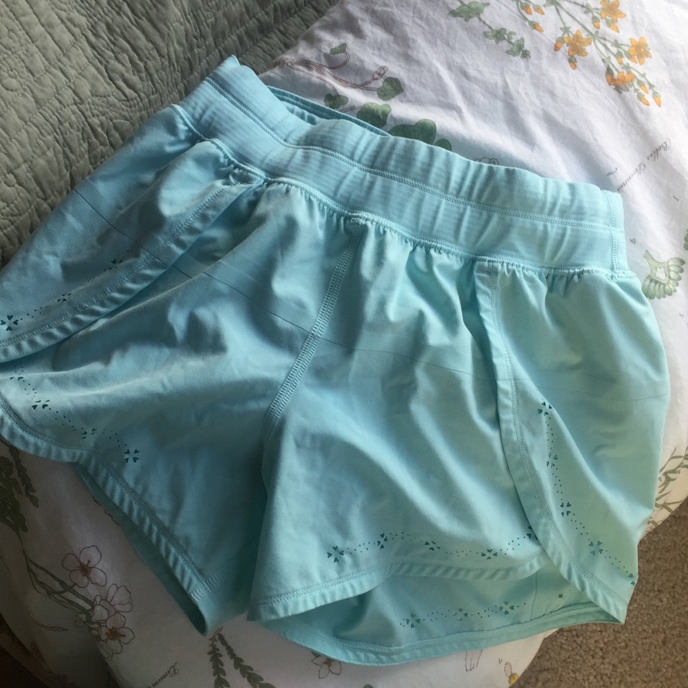 LULULEMON speed up shorts