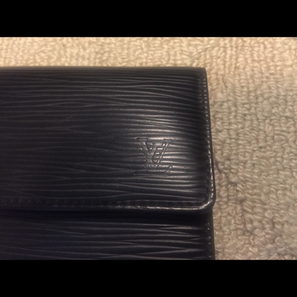 ***SOLD***Louis Vuitton Epi Continental Wallet - Picture 4 of 8