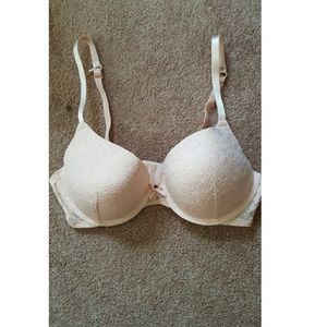 Tshirt push up bra