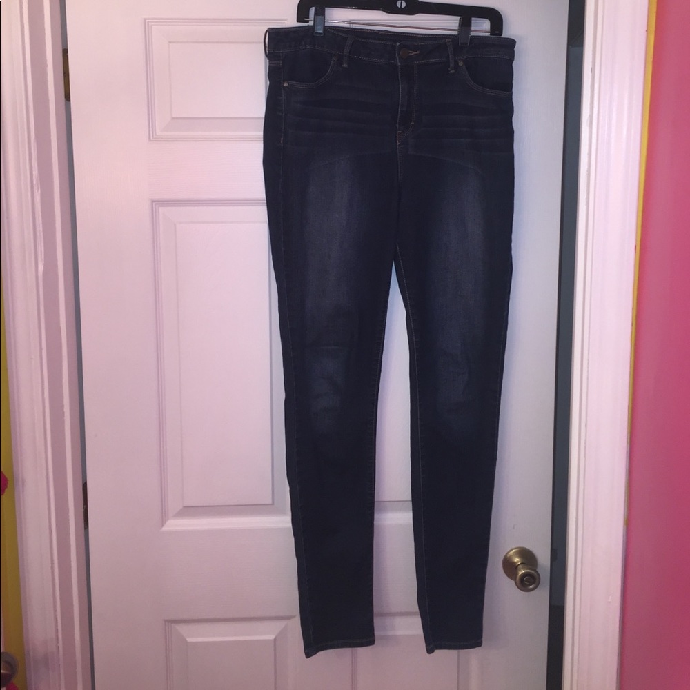 Jennifer Lopez High-Rise Skinny Jeans