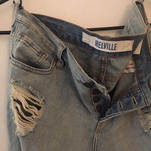 BRANDY MELVILLE MOM JEANS