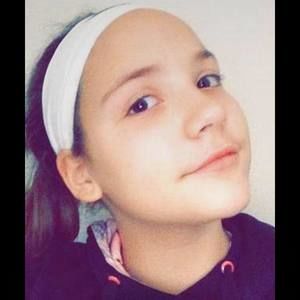 Meet your Posher, Dakota