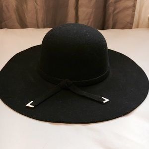 VELVET FEDORA