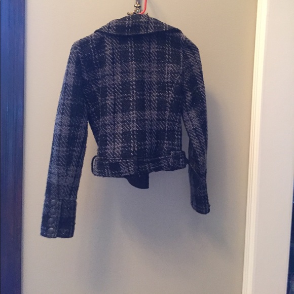 guess asymmetrical zipper with belt quilted coat - Picture 2 of 4