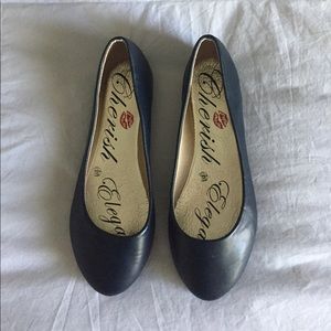 Cherish navy blue flat