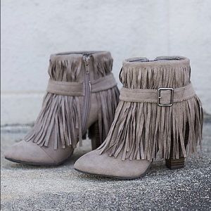 Fringe bootie with silver buckle NWOT