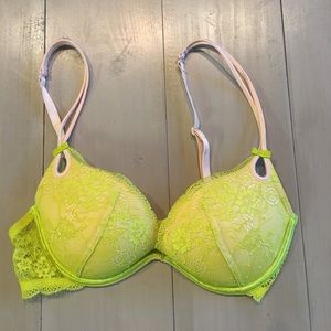 Victoria Secret Bra Size 32C