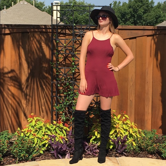 Burgundy high neck dress - Picture 2 of 2