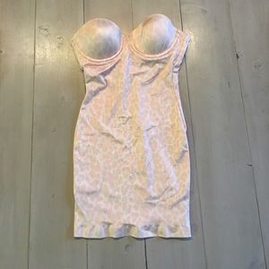 Victoria Secret Cupped Shaping Slip Size 32C