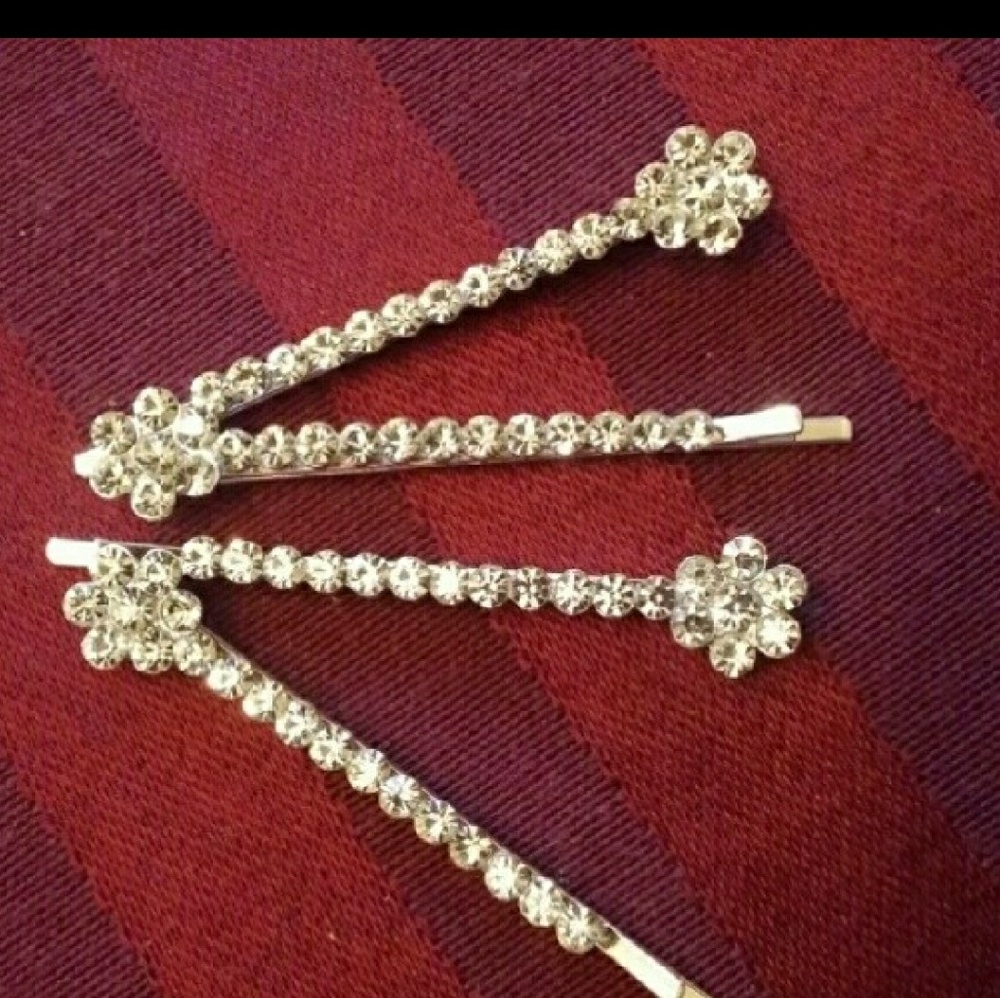 LAST SET!! BEAUTIFUL  HAIRPINS
